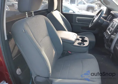 2015 Ram 1500 Express из США, поврежденный, VIN 3C6JR7AT3FG612300